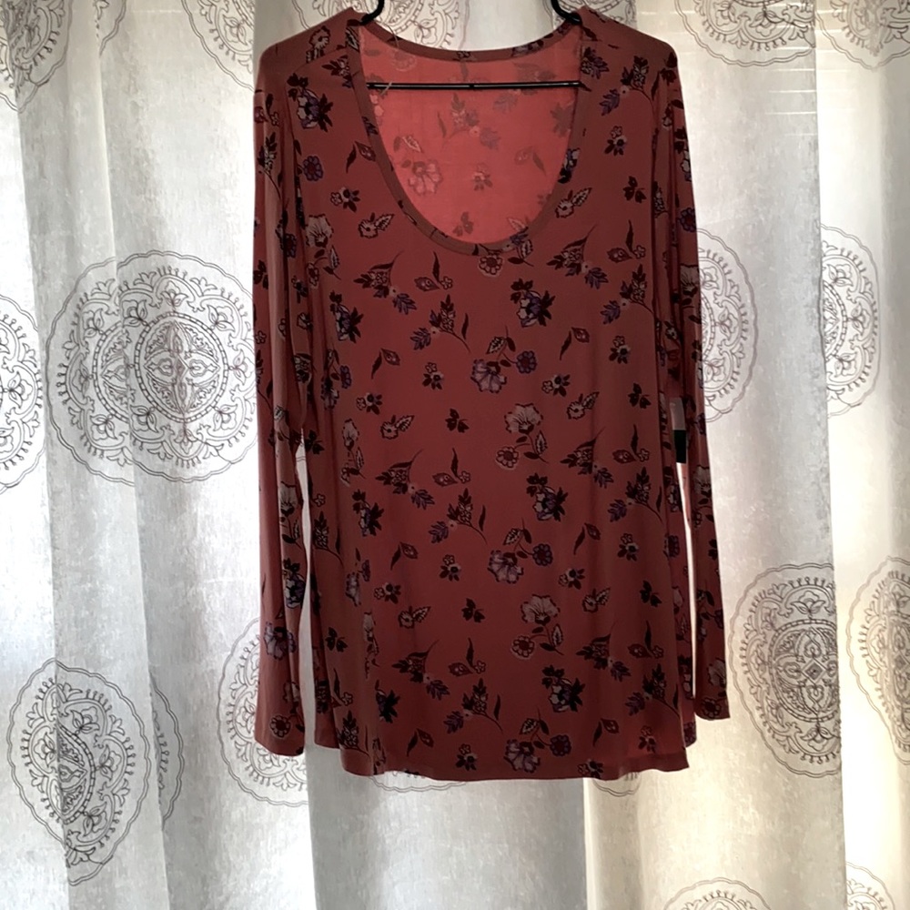 Long sleeve floral shirt